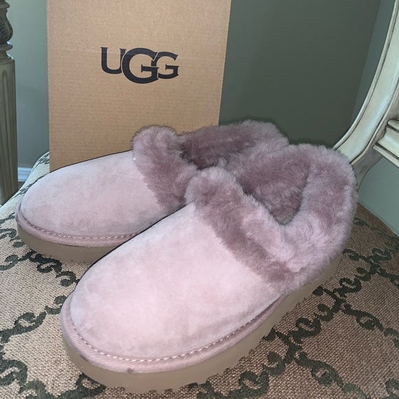 ugg slippers size 6